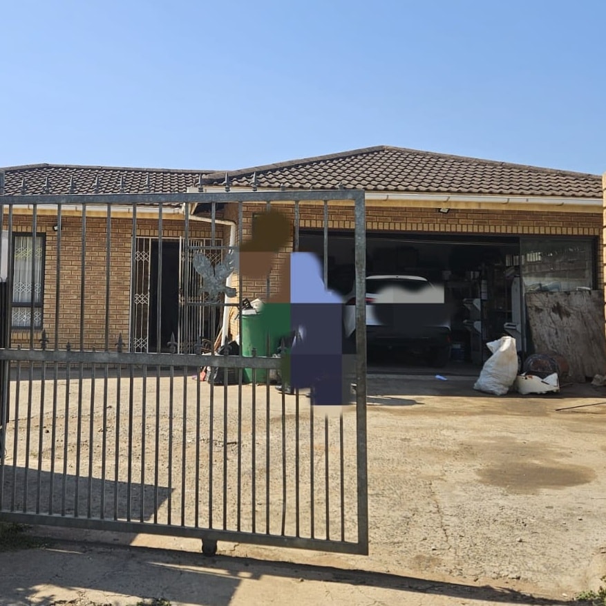 _ArriveAlive's tweet photo. Pastor arrested for possession of copper cables in Verulam https://t.co/Z4lCJGSaWm
#ArriveAlive #CopperCables #Theft #Pastor #KZNVIP https://t.co/SsCMY1UwMq