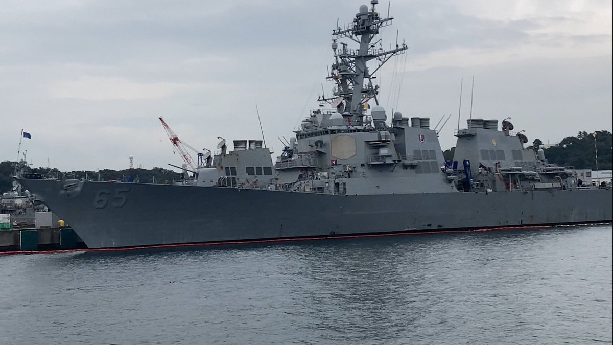 favorite_san's tweet photo. 先週の土曜日に行ってきた横須賀。米海軍の艦艇見れたの嬉しい！ https://t.co/AJU9SXo5na