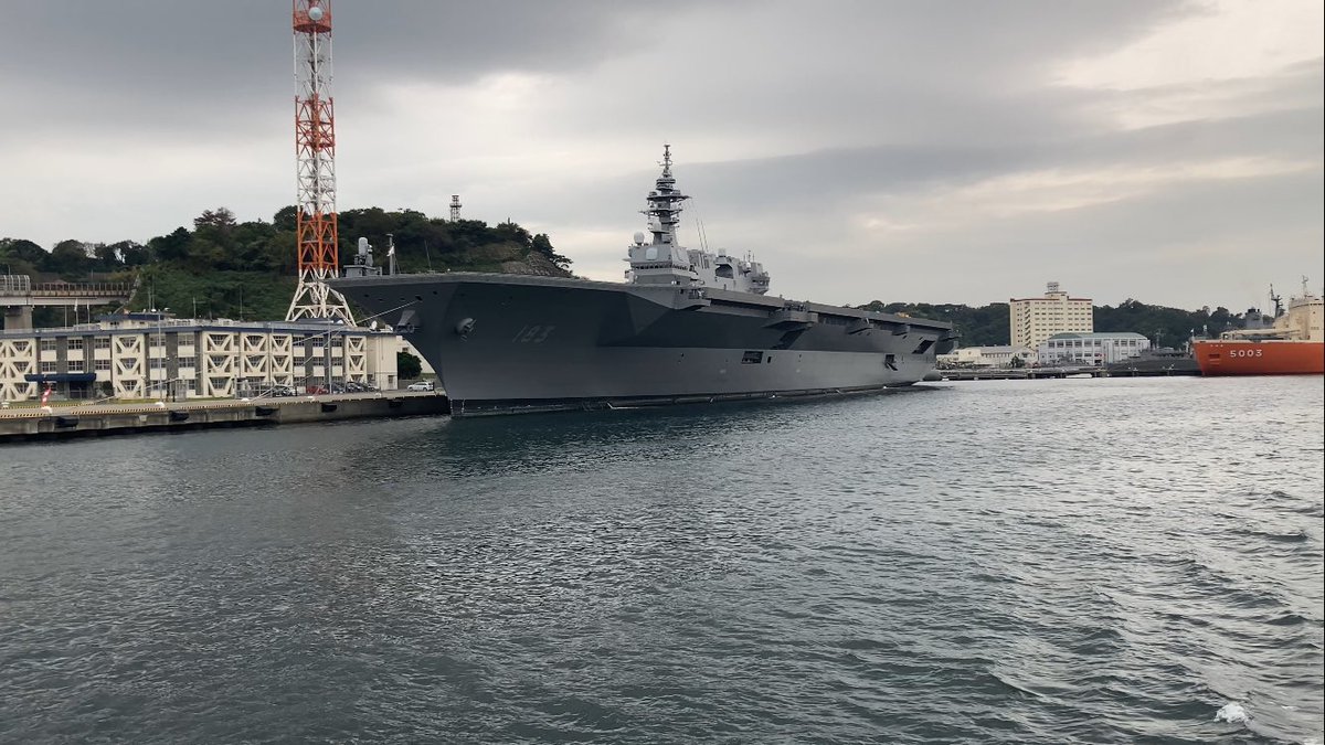 favorite_san's tweet photo. 先週の土曜日に行ってきた横須賀。米海軍の艦艇見れたの嬉しい！ https://t.co/AJU9SXo5na