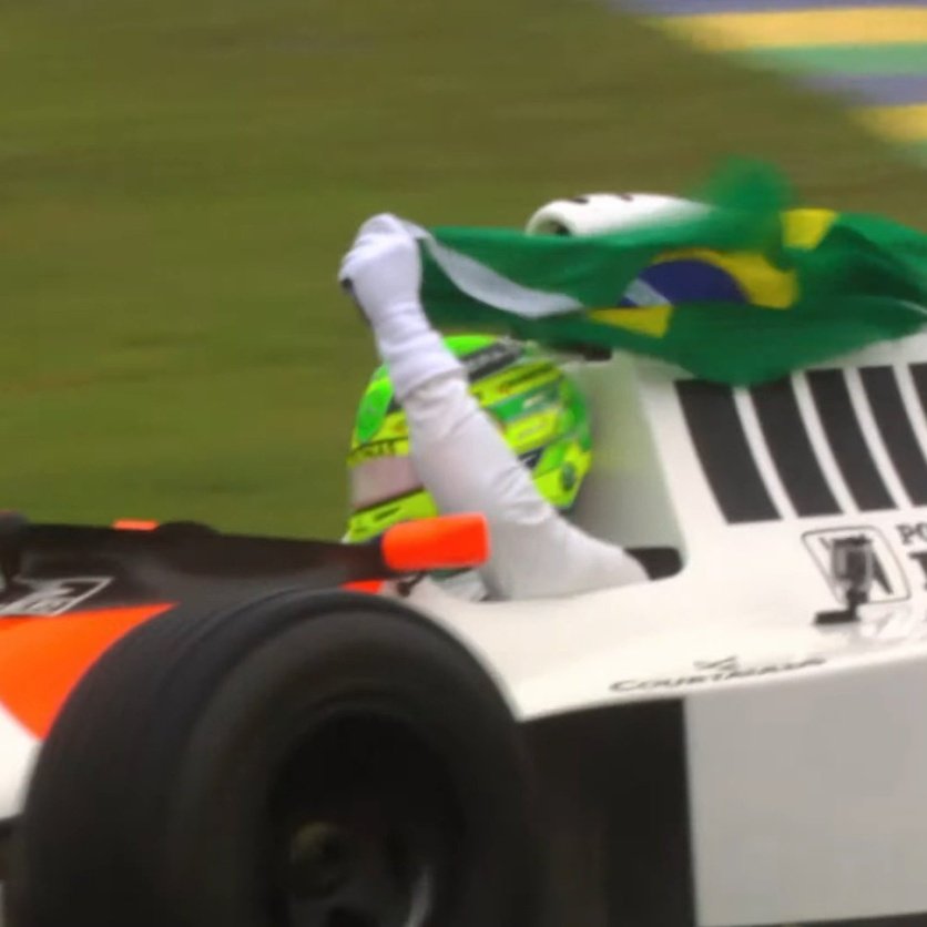 PARKERNELLI's tweet photo. Another version of me, I was in it
Obrigada por tanto, Lewis Hamilton🇧🇷 https://t.co/vz53oBZLoc
