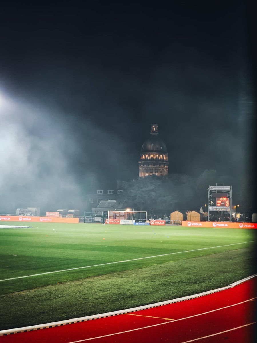 SectionTrith's tweet photo. J11 : Boulogne - Valenciennes.

Premier bus organisé par l'association après un peu plus d'un an d'existence. 

La rencontre se terminera sur un score de 0 à 0.

Joyeux anniversaire @GRB2004_!  🎂 🎉

📸 Jürgen / VAFC https://t.co/iWLqFmVbcF