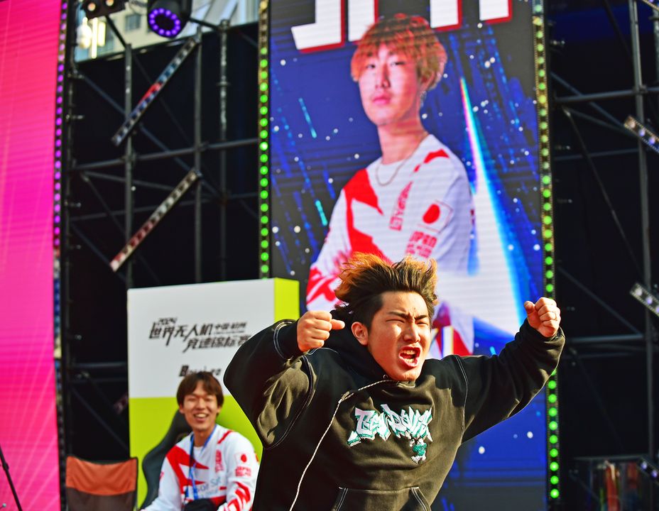 drones_fai's tweet photo. 🤩 Winners of the 2024 FAI World #Drone Racing Championship: 
OVERALL
🥇 HASHIMOTO Yuki (JPN)
🥈 BAI Xize (CHN)
🥉 KIM MinJae (KOR)
4️⃣ KIM MinChan (KOR)
Full results: https://t.co/xUGL6Jsfa1
🤩 👏👏👏 Congratulations to the winners and to all the participants!
#drones h https://t.co/Z10dimuOUH