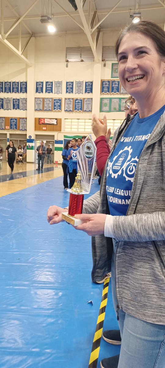 steelerobotics's tweet image. Best part of the day!
"What we learn is more important than what we win."
#BuildRobots #BuildEngineers