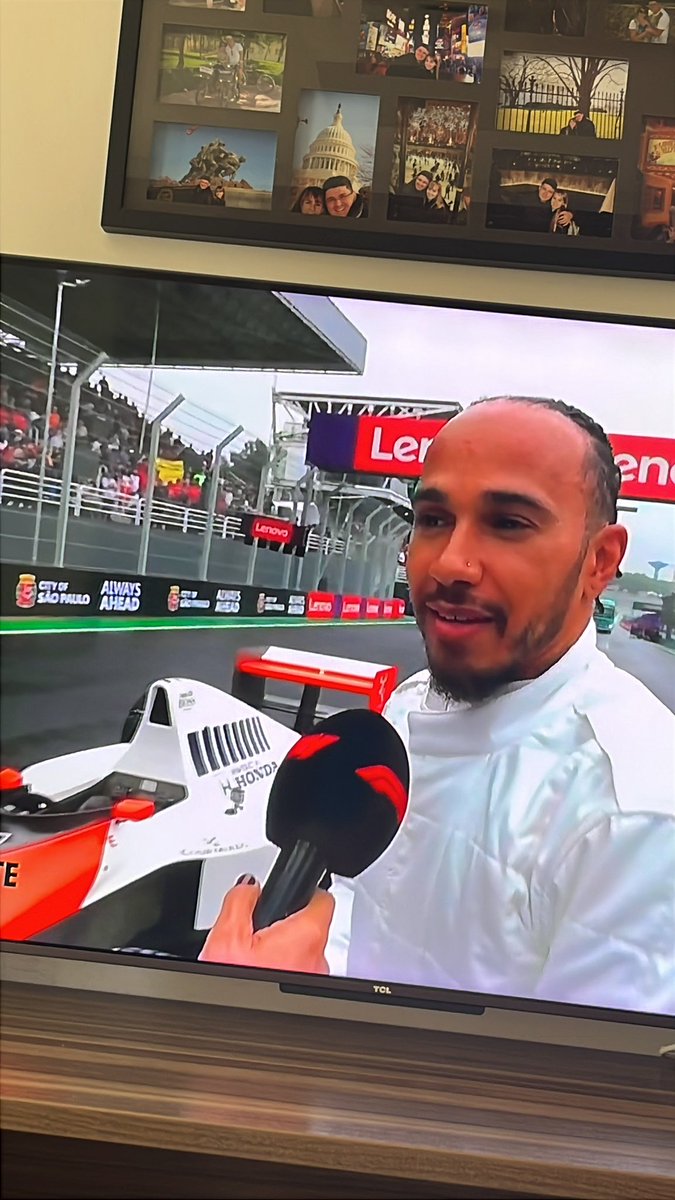 Em 2008 eu estava lá e o <a href="/LewisHamilton/">Lewis Hamilton</a> fez todo mundo chorar… Hoje ele fez isso de novo! 👏🏻👏🏻👏🏻 

#F1 #BrazilianGP #F1naBand #Formula1
