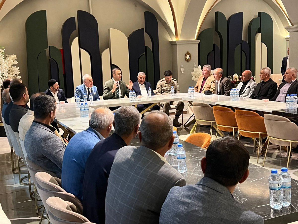 Bugün hayırlı bir iş ile güne başladık. Hasankeyf İncirli (Derhawe) Köyü vatandaşları arasındaki husumeti, Hasankeyf Kaymakamımız <a href="/mehmetaliimrak/">Mehmet Ali İmrak</a> ve kıymetli dostlarla sonlandırmış bulunduk. 

Huzurun ve barışın daim olduğu günlerde buluşmayı diliyorum…