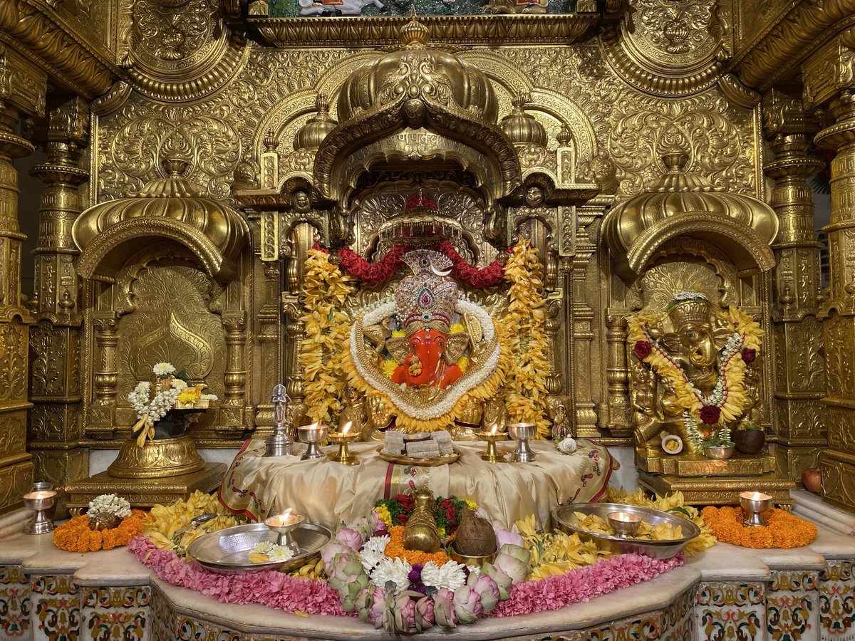 SVTMumbai's tweet photo. 🙏 गणपती  बाप्पा मोरया 🌺मंगलमूर्ती मोरया 🙏०३/११/२०२४
🙏Ganapati Bappa Moraya 🌺 Mangalmurti Moraya  🙏03/11/2024 https://t.co/7vXFkEyBJm