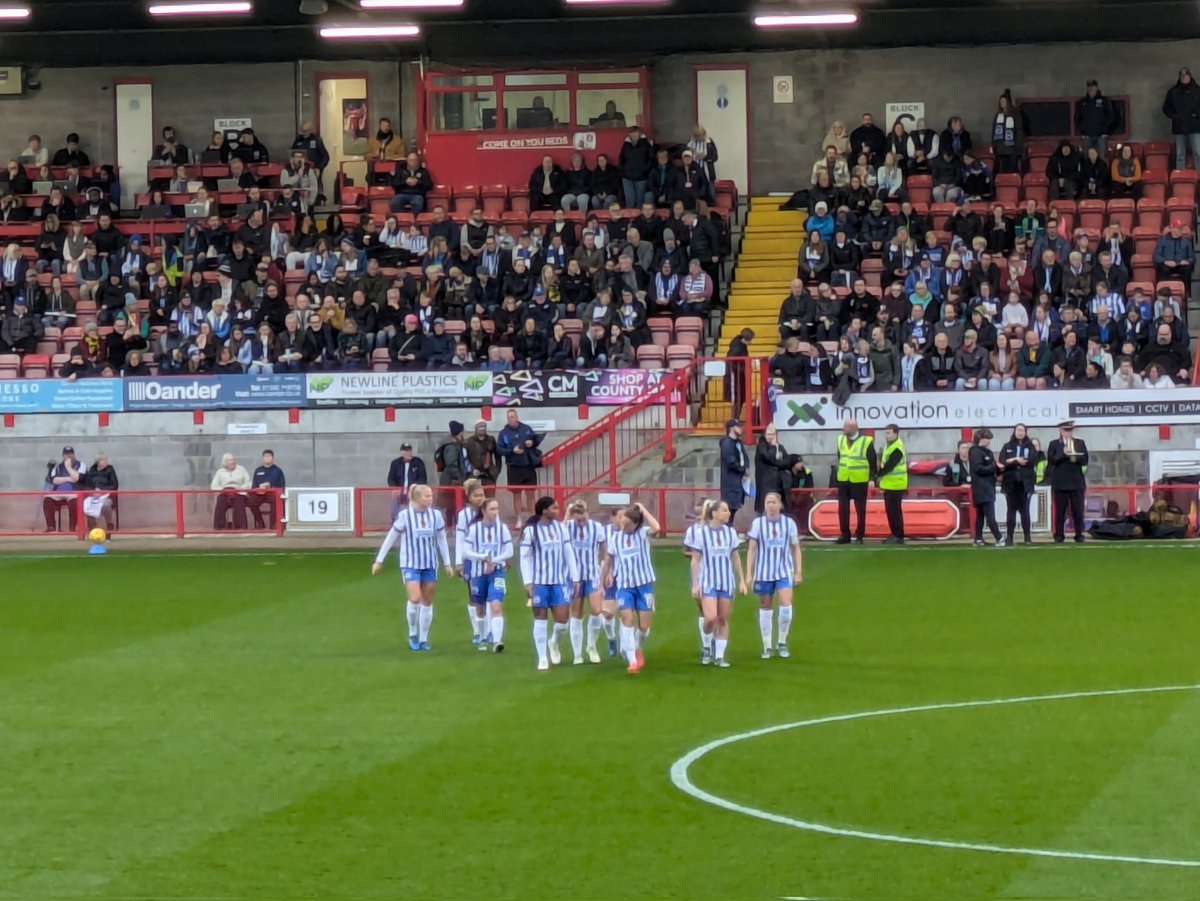 zeetha's tweet photo. Back at Crawley for @bhafcwomen vs Leicester in the #barclaysfawsl. Thank you @shegulls for the songsheeta! Up the Albion! #bhafc #uta #seagulls #proudseagulls #womensfootball https://t.co/nRIXvu6Vis