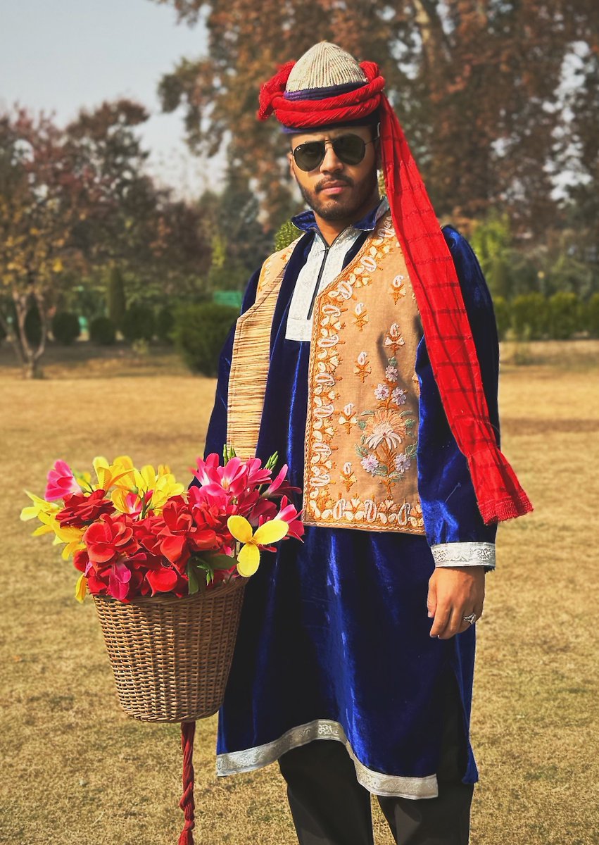 للأمانه شرايكم باللوك الكشميري 😉🔥