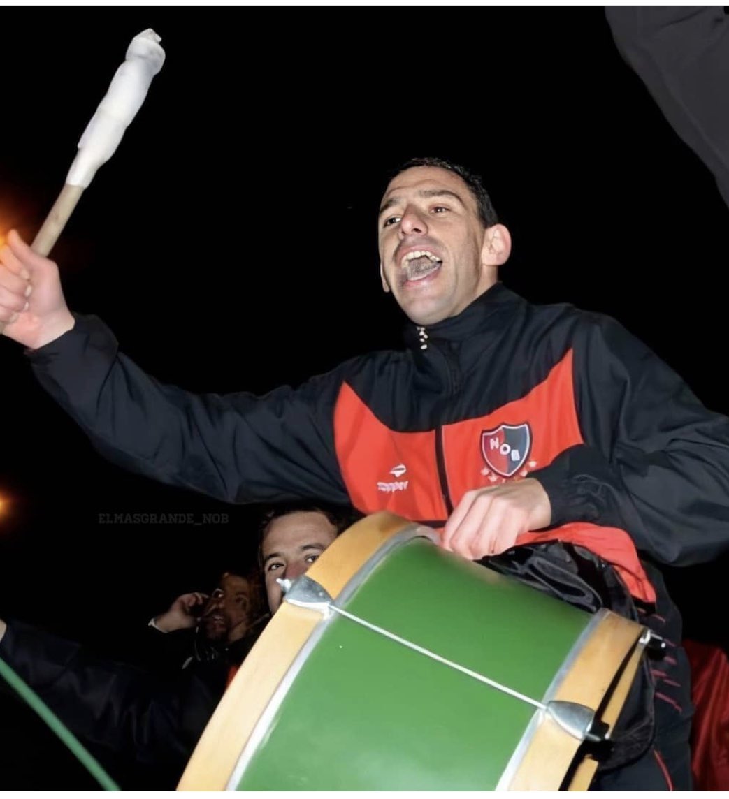 MR11ok's tweet image. Felices 121 años @Newells 
Pasan los años y nada cambia este sentimiento ❤️🖤