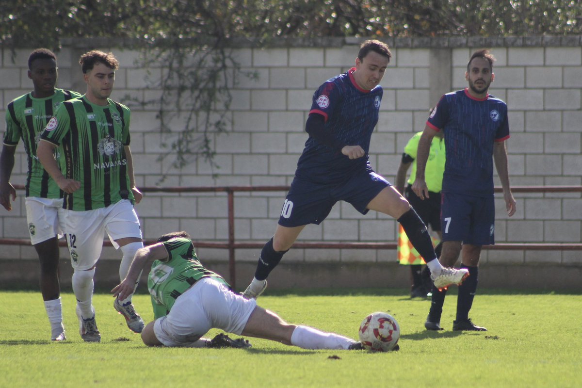 ComillasCF's tweet photo. 🏆🔵3ªRFEF🔵🏆|

⚽️¡LIGA! JORNADA 9⚽️
@comillascf 1
@cdtedeon 0 

Aquí os dejamos una colección de fotos durante el partido de esta mañana, donde nuestro equipo nos ha brindado otra victoria! A por más equipo!💪🏻

¡TODOS JUNTOS!💙¡VAMOS AZULES! 
#somosazules https://t.co/Yx0iRljo6y