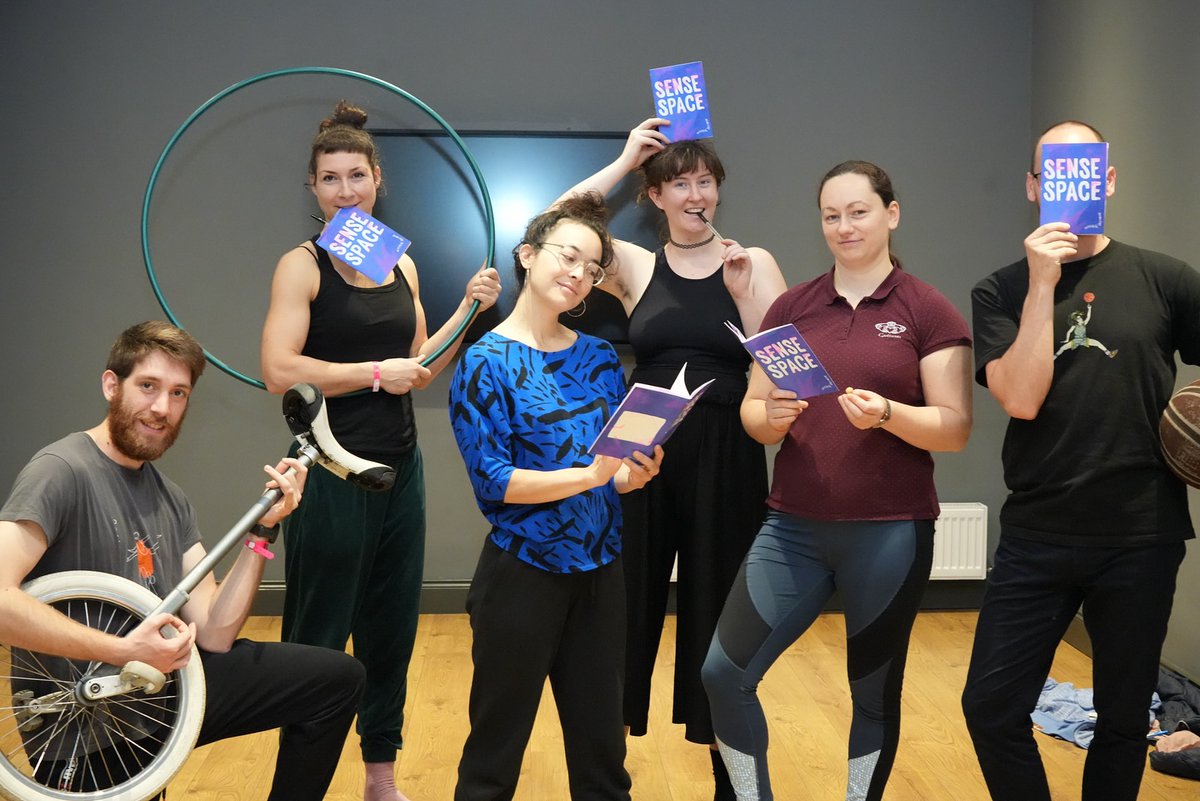 We had a great workshop today at the @theashehotel with @natalieoleinik  and @joachim_ciocca
Sense Space 📷
#circus #ireland #workshop #sensespace #performer