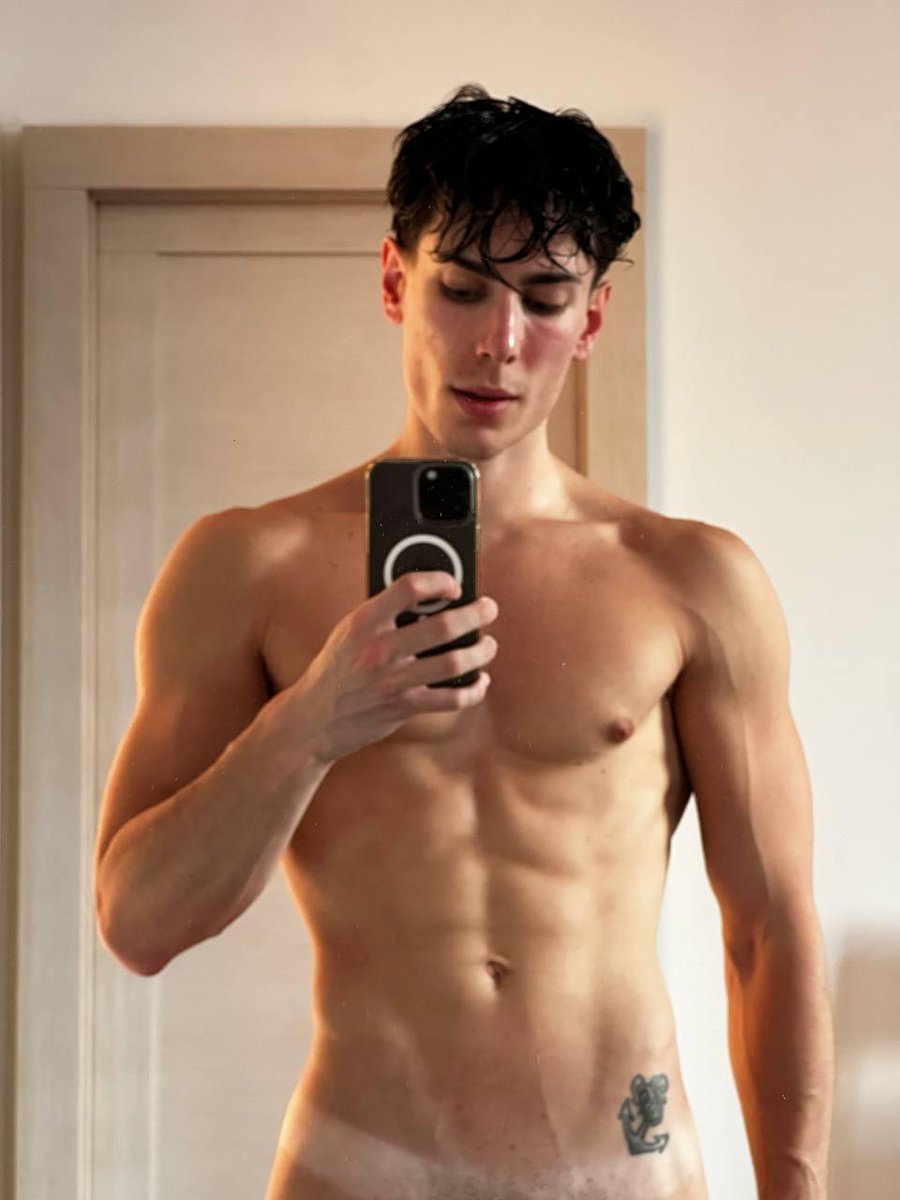 Emanuele tweet media