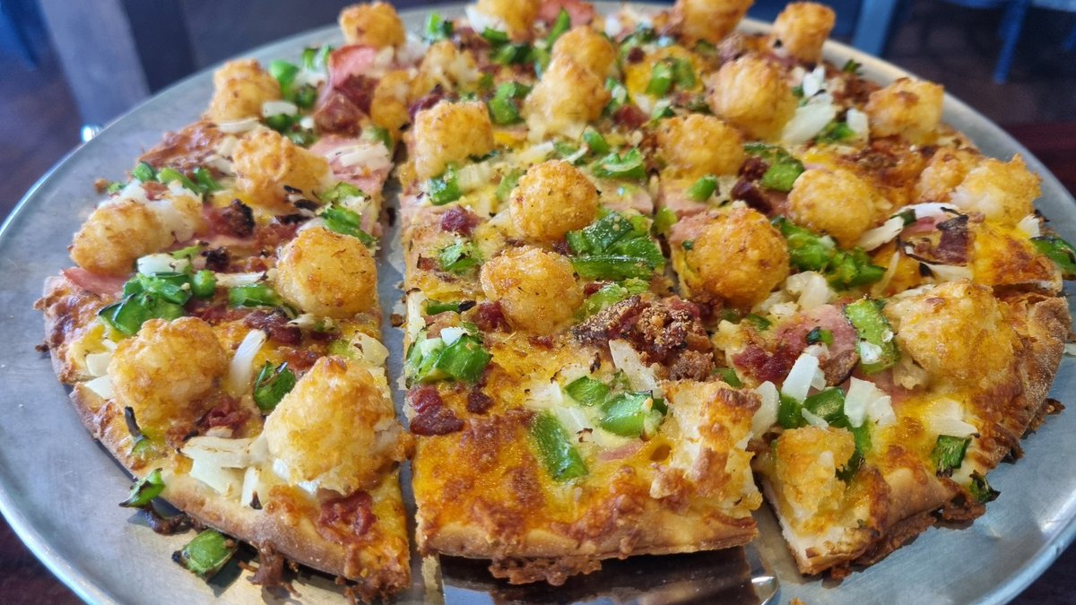StevenBraganza's tweet photo. It only took until game 10, but finally my first game of the new season with @ColumbusSpurs. Might need to make a breakfast pizza a part of my new Spurs match day routine if we can 4-1 each time. https://t.co/TYNhBHWr23