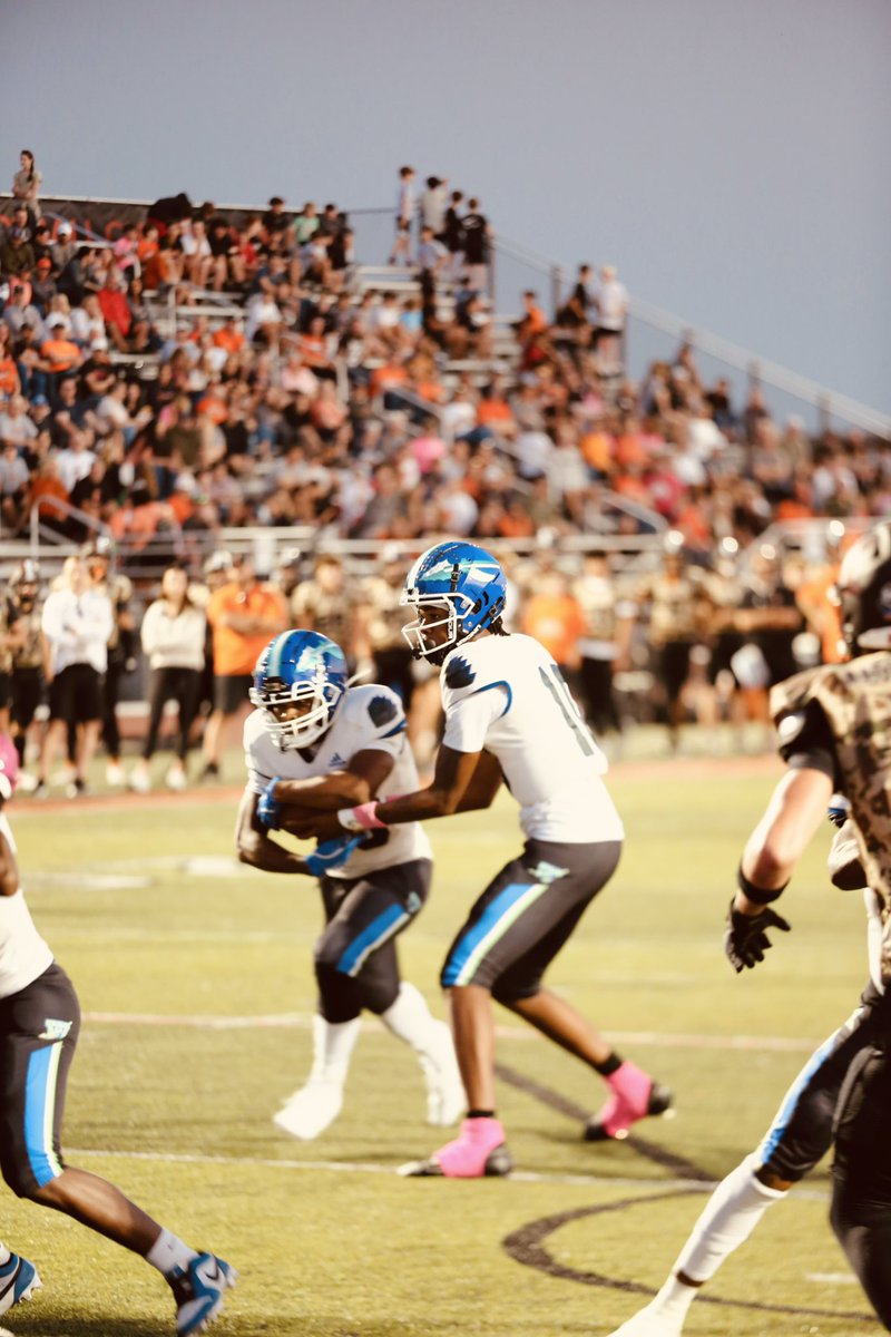 FULL REG SZN HIGHLIGHTS💙💚!!
<a href="/Winton_WoodsFB/">Winton Woods HS Football</a> <a href="/CoachChadMurphy/">Chad Murphy</a> <a href="/CoachGregForest/">Greg Forest</a> 

hudl.com/v/2QAz4V