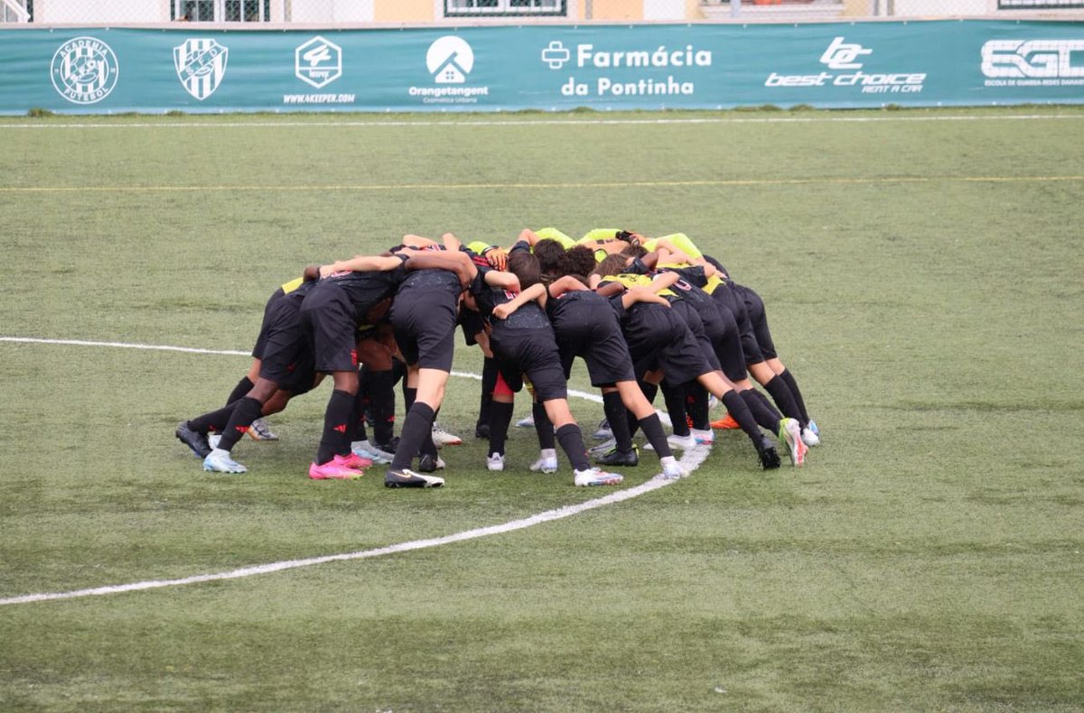 DiegoAnanda2's tweet photo. Boa vitória contra Damaiense❤️🤍🦅💪 https://t.co/wLfoKSPc49