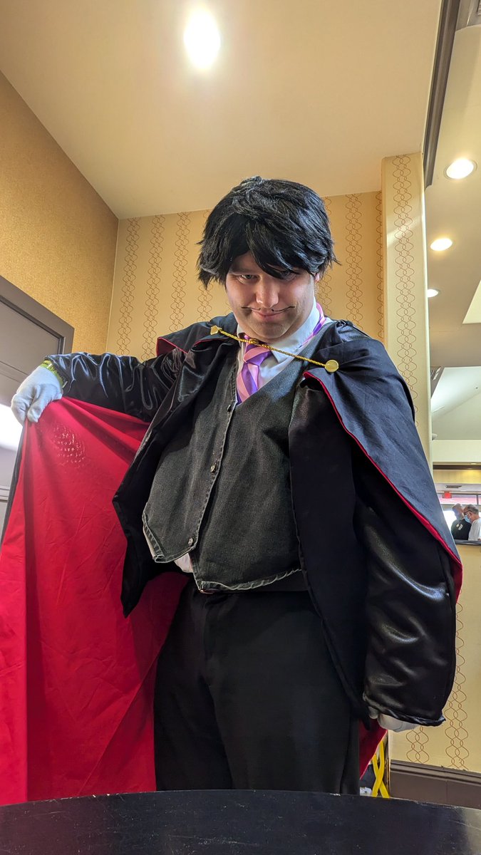 MegaLinkJoland's tweet photo. Ratigan is ready for mischief at @mousecon 
#cosplay #thegreatmousedetective #ratigan #mousecon #vincentprice https://t.co/ilzdnnhJxb