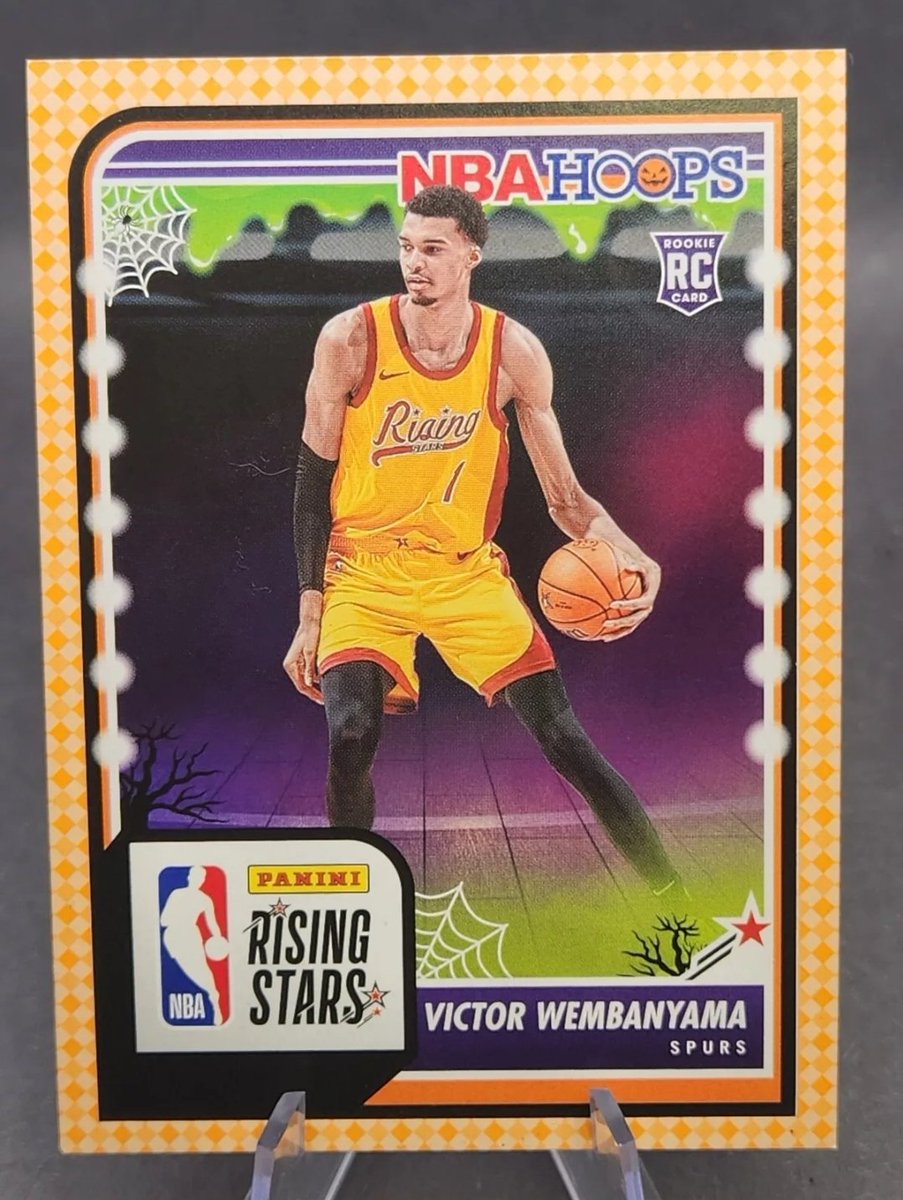 #TBBCrew #thehobby Giving this card away on 7th that I pulled myself of Victor Wembanyama. 
To enter just follow me, like the post, retweet... Comment Done ✅
Card goes out the next morning to the winner that followed all the steps!