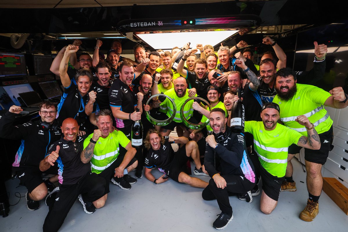 The party has started! 

#F1 #BrazilGP