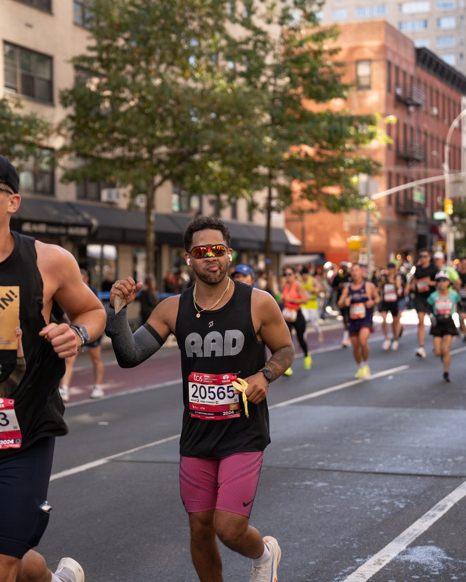 Some photos from the <a href="/nycmarathon/">TCS New York City Marathon</a> (feat. <a href="/H_Morgenstern/">Harrison Morgenstern</a>) 🏃🏃‍♀️💨