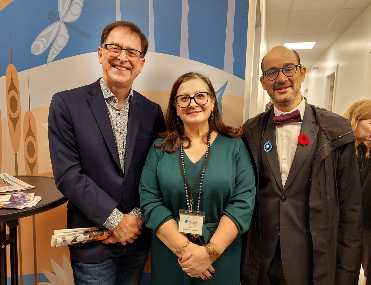 N_BaudouinCG's tweet photo. Pouvoir s'exprimer dans sa langue pour expliquer ce dont on souffre=1ère étape dans un parcours de soin réussi. Grâce @resosante et au 💪soutien @adriandix, c'est désormais possible pour la communauté francophone de Vancouver.👏à toute l'équipe ! https://t.co/DWNJMqESkV