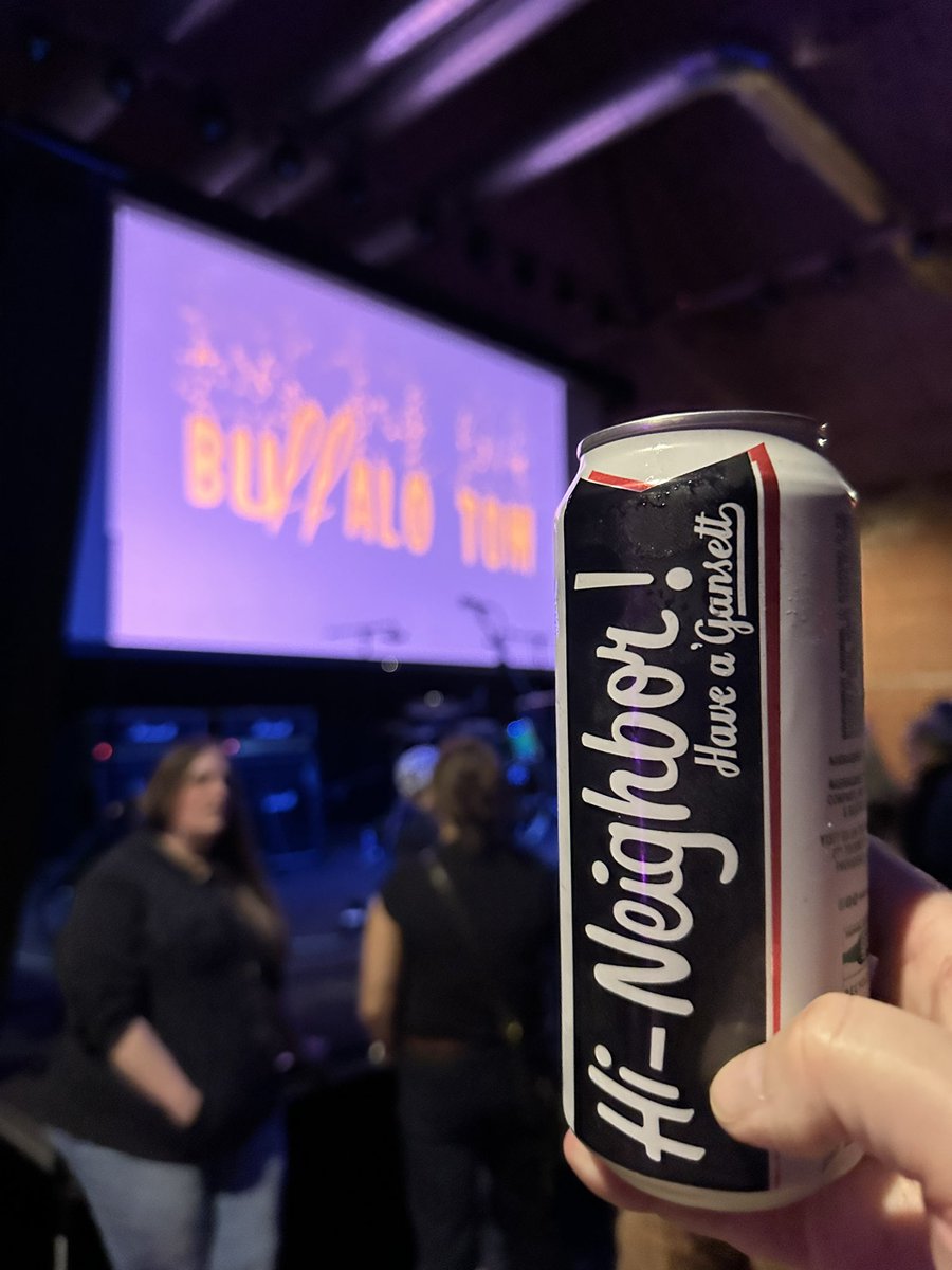 sguess_72's tweet photo. Day 3 of Buffalo Tom’s Please Come to Boston fest #Cheers https://t.co/8ZkaSHEnGb