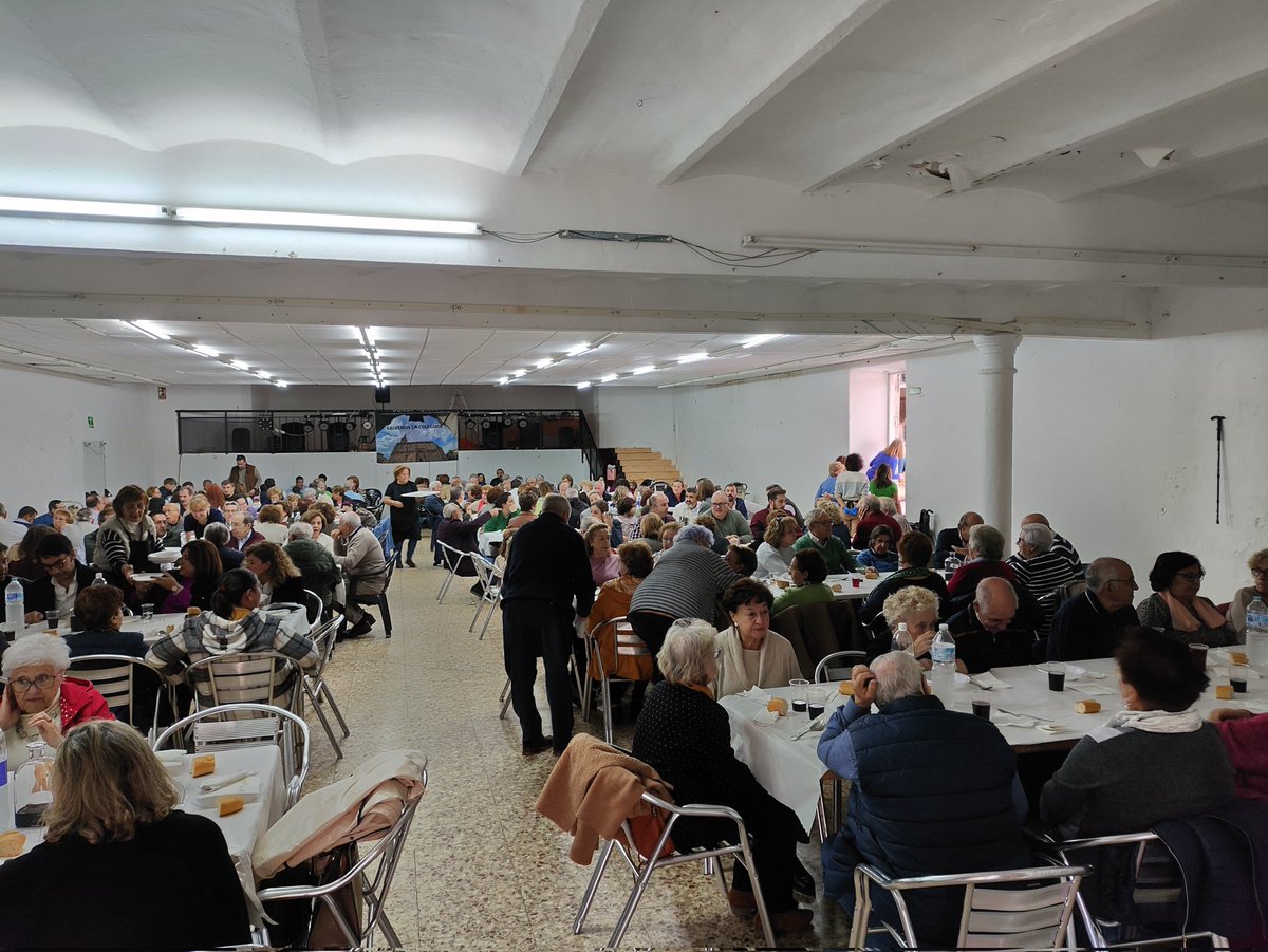 Muchas gracias a todas las personas que en este domingo #3Noviembre han preparado, colaborado y participado en el cocido y bingo solidario en #Yepes, organizado por los Grupos de Oración de Madres, por el donativo de 3250€ y 273€ del bingo a beneficio de la Parroquia