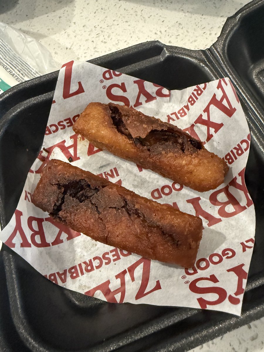 humeb's tweet image. Welp ⁦@Zaxbys⁩… not a great start to a first time trying these.  Should have checked them in the drive thru.