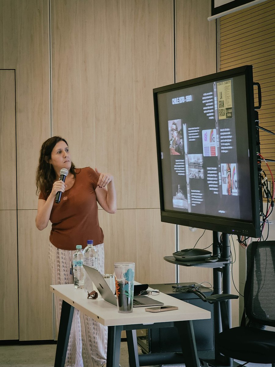 isabelpiper's tweet photo. 🔻 Hace unos días tuvimos la oportunidad de compartir con Cátedra Estudiantil UPS y Universidad Pública Resiste (UPR) en @MedellinUNAL.

Socializamos nuevos registros de aquella renovadora jornada de autoformación para la transformación social. Muchas gracias, compañerxs! 🚩🏴 https://t.co/XMfOxVfWBJ