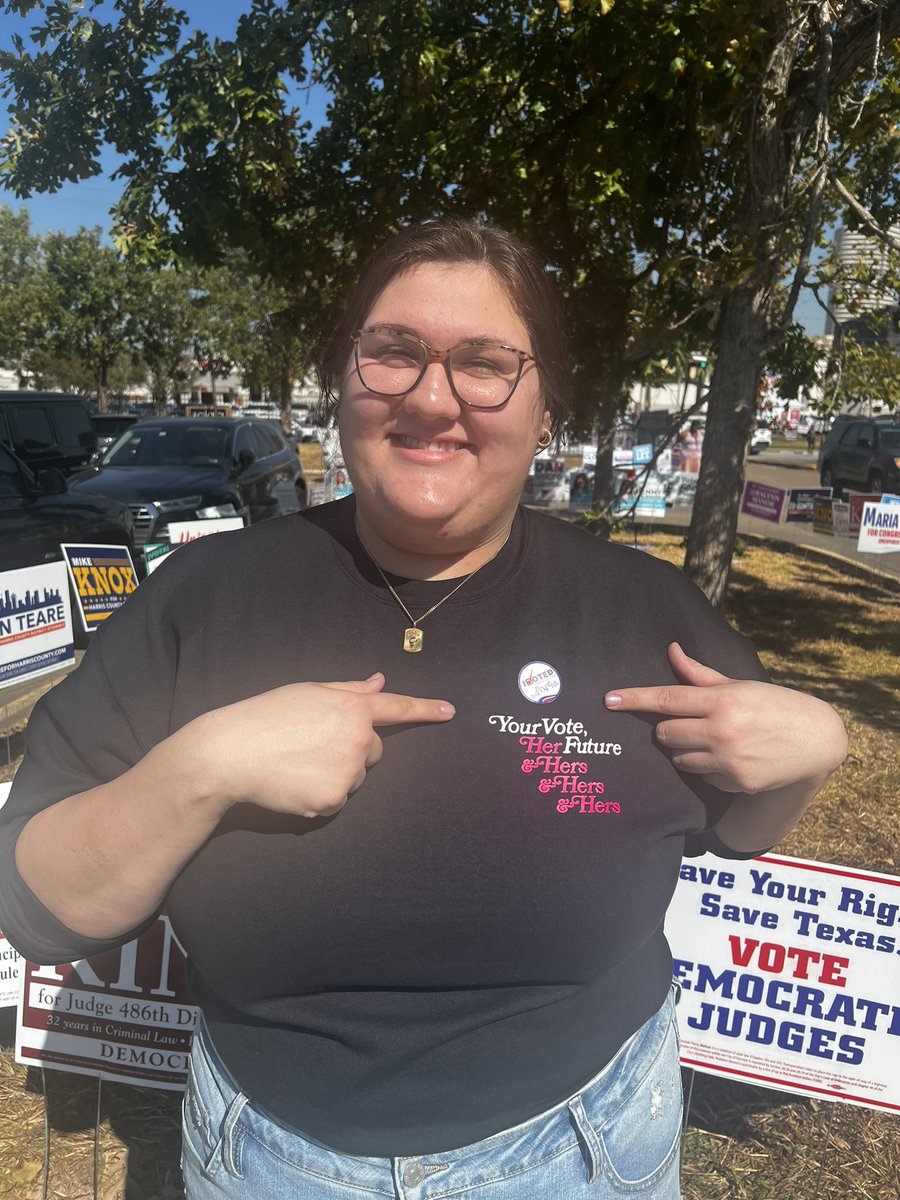 0liviajulianna's tweet photo. I am one of the more than 16 million young Americans that have become eligible to vote since 2020.

I voted In Texas for Kamala Harris and Colin Allred! https://t.co/24JCHPjRQV