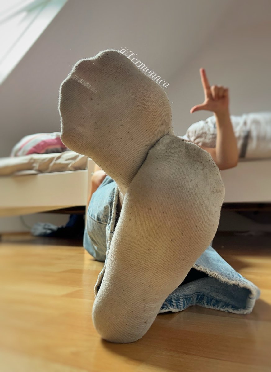 𝕋𝔼ℝ𝕄𝕆ℕ𝔸ℂ𝔸 tweet media