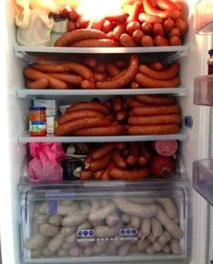 "Você é o único, eu juro"
O celular dela: