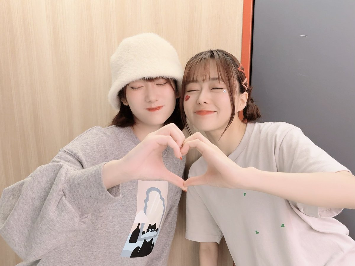 okasakimiho_PR's tweet photo. 「Inori Minase LIVE TOUR 2024 heart bookmark」ツアーファイナル最高でした😭✨
いのりさんの歌声と愛と笑顔が満ち満ちていて、私も今日の幸せな時間をしっかりブックマークできました🔖💖
本当に素敵だったな…配信もあるみたいなのでみなさまぜひ！
いのりさんともブックマークできたよ🫶
(みほ) https://t.co/lPxeMg6Xzr