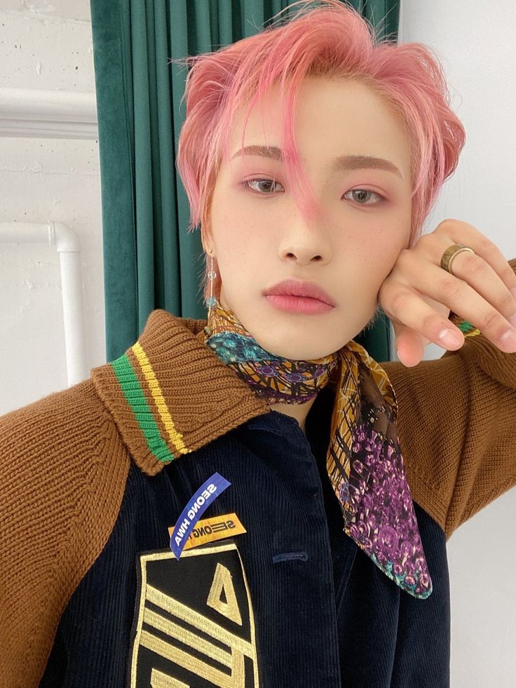 softmatzpics's tweet photo. Pink hair seonghwa :

2021                                         2024 https://t.co/mQMQ8o0uaY