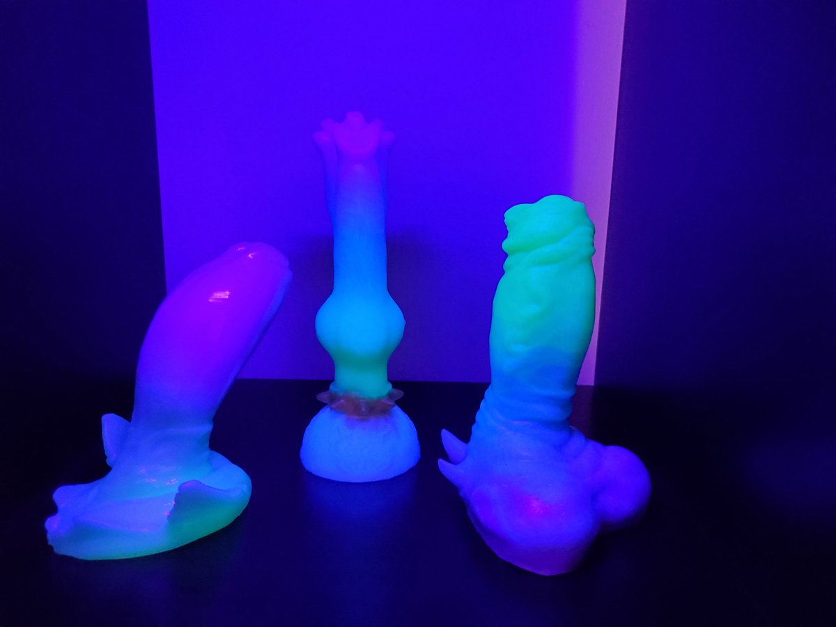 FreakyPuppy's tweet photo. Quick UV toy pics thread! https://t.co/N95LDKUZeh