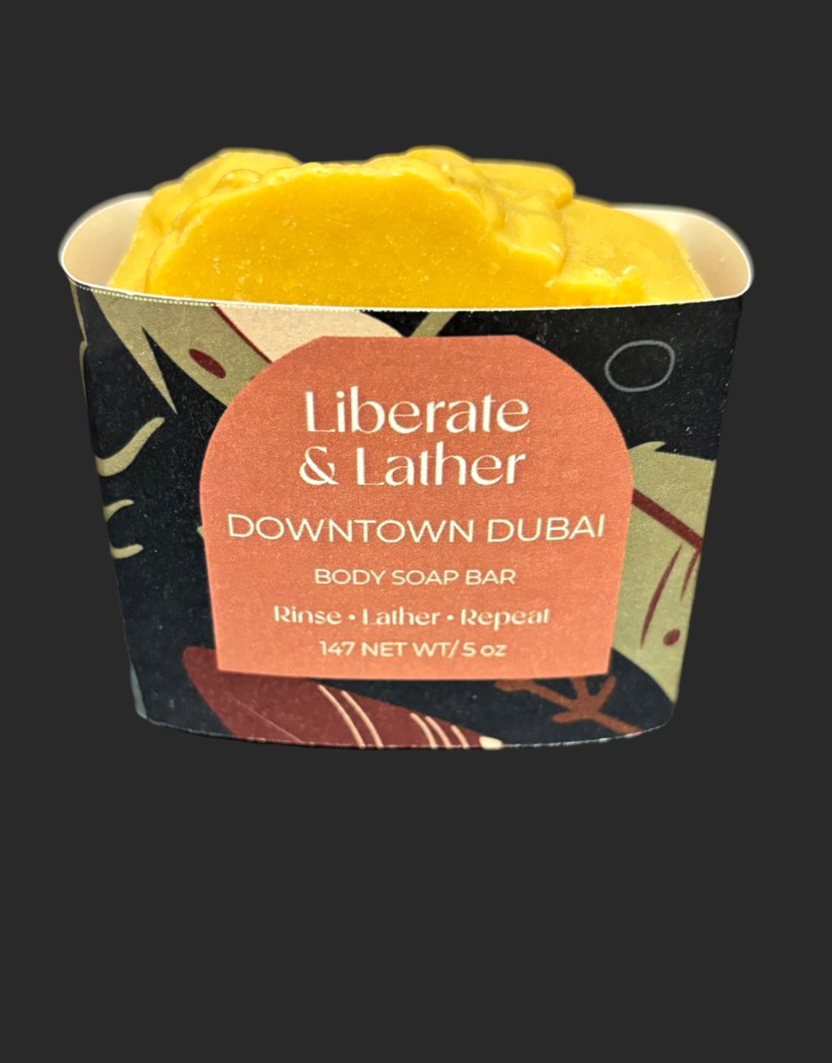 Journal your thoughts, release your worries, and treat yourself to the richness of our Downtown Dubai soap, with its luxurious notes of saffron and cardamom. Because you deserve to feel nurtured. 🖊️🛁
#SelfCareRituals #NewMonthGoals #LuxuryInTheLittleThings