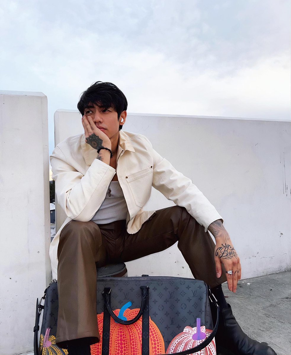 Sometimes it’s easy to fall into that boredom zone, where everything feels like it's moving slow, so this is me trying to shake things up a bit, break the routine. It’s not like I have anything major to announce. Sometimes life’s just about these little check-ins, right?