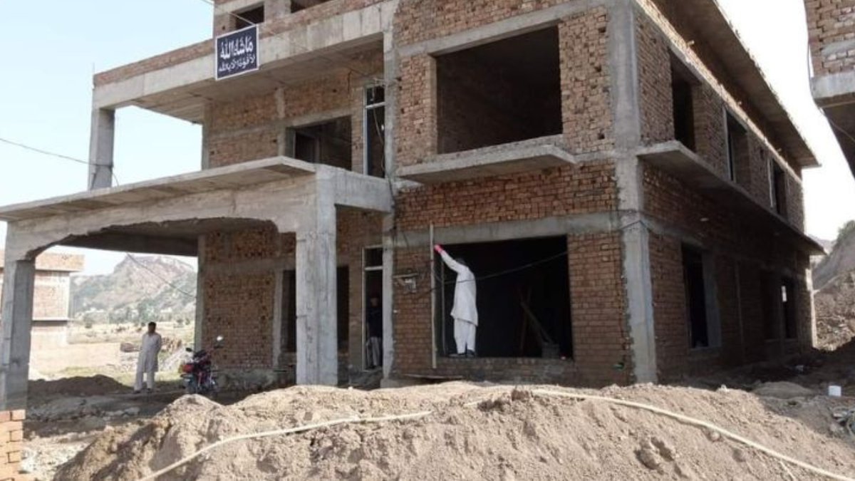 square_feet_'s tweet image. Explore the versatility and strength of grey structural materials, ideal for modern construction. Discover how they enhance design and durability in every project.

sqftconstruction.pk/grey-structure/

#HomeFoundation
#BuildingBasics
#GreyStructure
#ArchitecturalDesign
#sqftconstruction