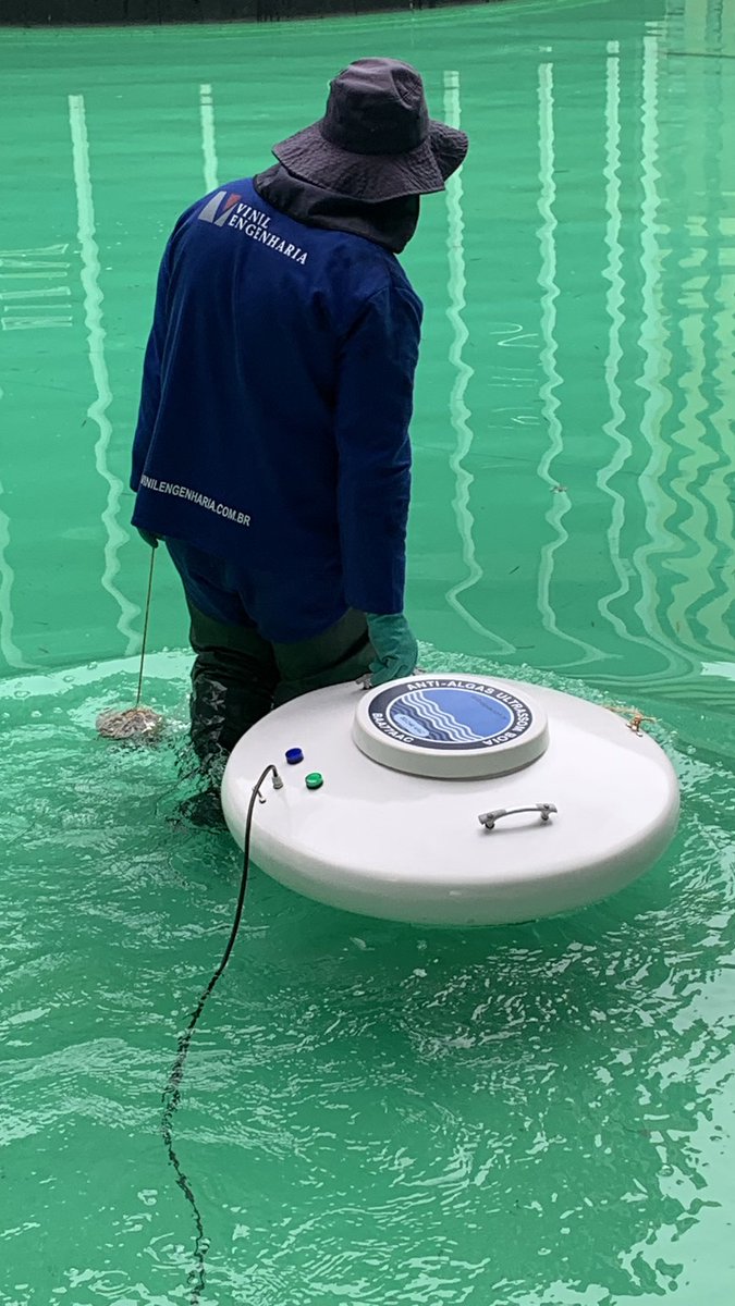 Cempes Petrobras. Mais uma boia pra combate de algas instalada com sucesso.