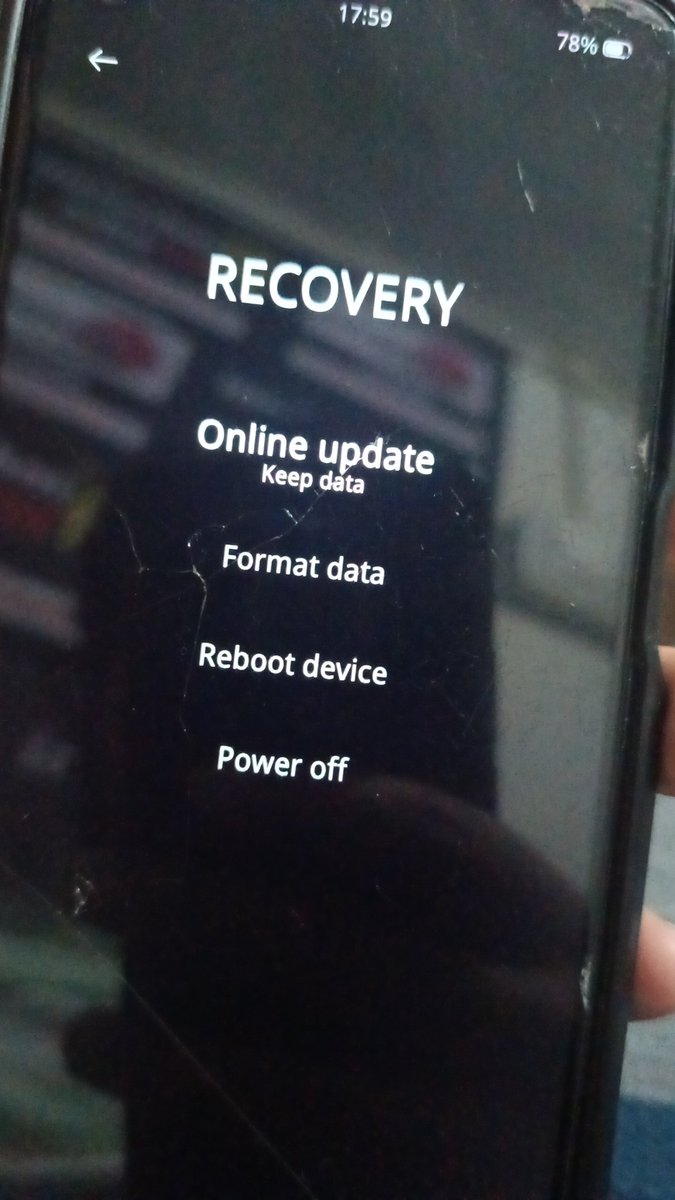 SadafKamran_'s tweet photo. Dear @realmecareIN, I m experiencing difficulties with my Realme Narzo 20 mobile. Upon attempting to update, I consistently receive the message 'No Update found.' Could you kindly assist me in resolving this issue to prevent potential data loss? 

@realmeIndia  @realmenarzoIN https://t.co/83llZVMqGE