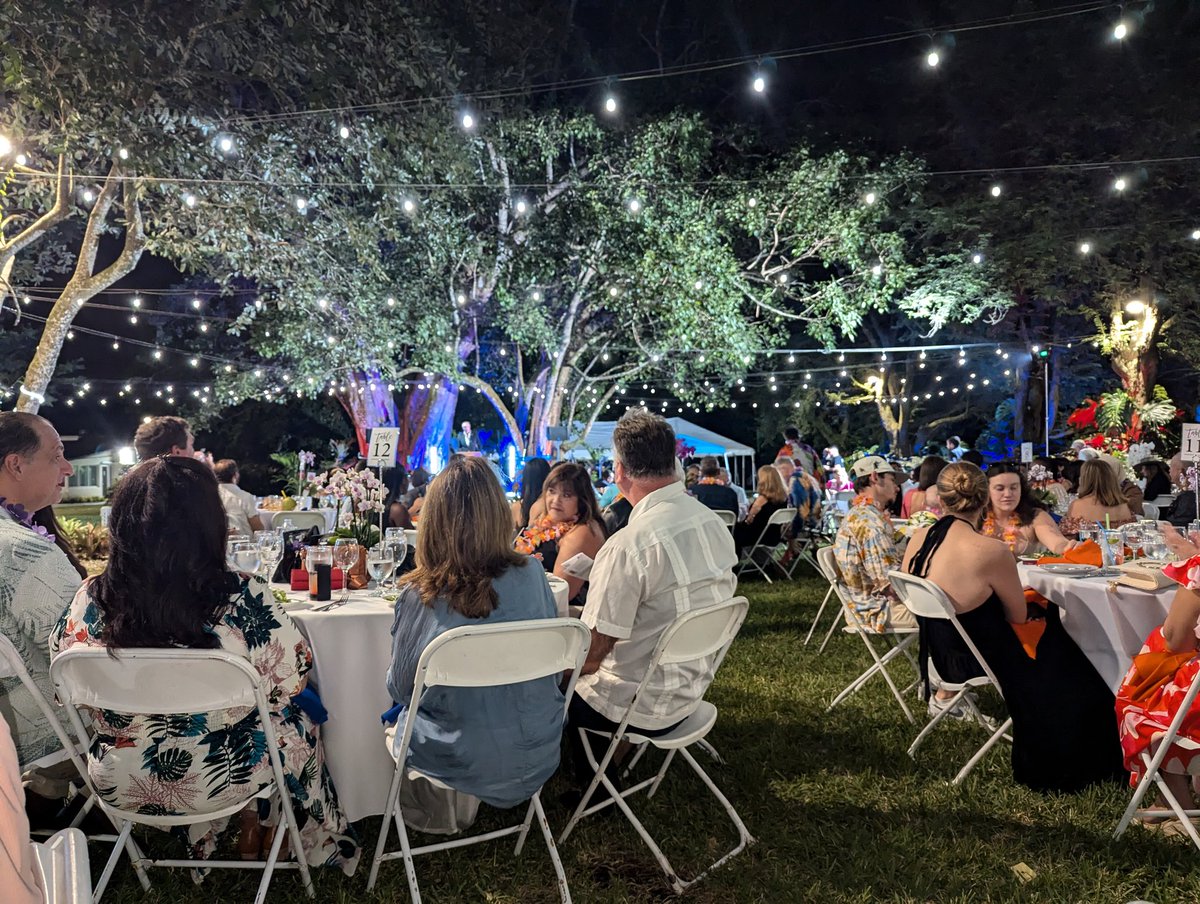 A full house  <a href="/UFTropical/">UF IFAS Tropical Research and Education Center</a> for the 10th One Night in the Tropics last night to raise funds for needed graduate housing, highlight Miami-Dade Farmers Month, celebrate TREC's 95 yrs. of premier teaching, research, and extension. Thx to sponsors and donors. <a href="/UF_IFAS/">UF/IFAS</a>  <a href="/IFAS_VP/">Dr. Scott Angle</a>