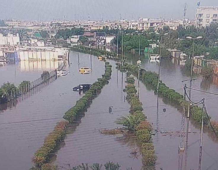 اطالب كل مجتمع الكربتو العربي  يقفون وقفة رجل واحد و يصدون لافي ويخلوه سلبي من يوم صار ايجابي وانا ما مرتاح 🥲