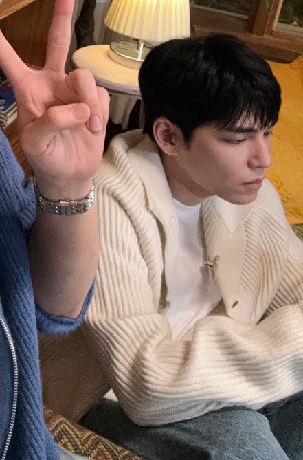 자꾸..자꾸..니가생각나..니얖태가생각나.