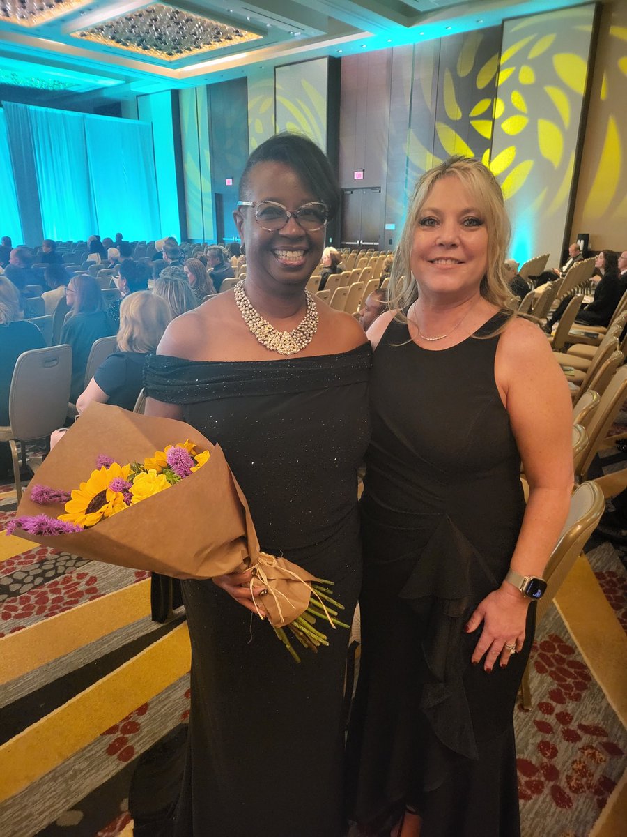 deanUTHSC_CON's tweet photo. It was wonderful to be there to see such deserving faculty members inducted as Fellows of the American Academy of Nursing! Congrats to Dr. Bobby Bellflower and Dr. Keesha Roach! @AAN_Nursing @uthsc @DrPowellRoach @BobbyBellflower https://t.co/3PnPjttMRs