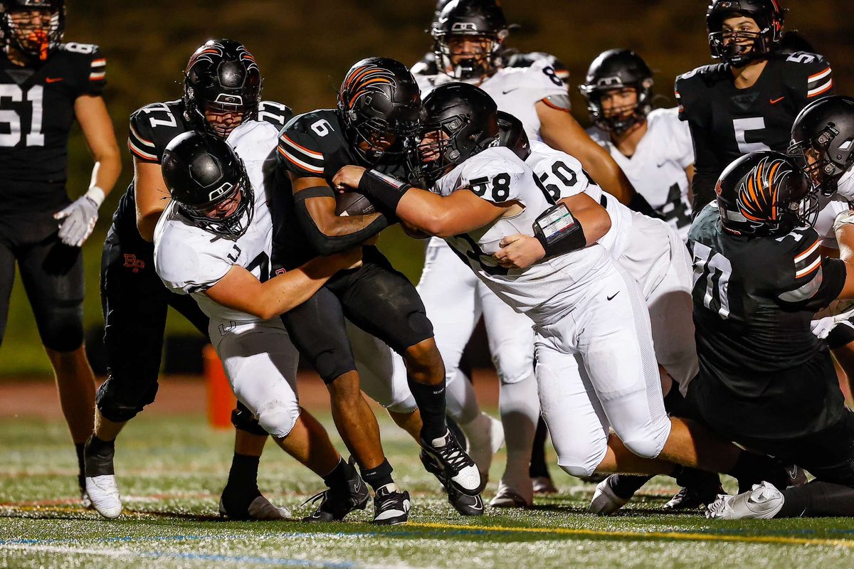 Senior Regular Season Highlights 👇🏻

10-0‼️

hudl.com/v/2QGPuT