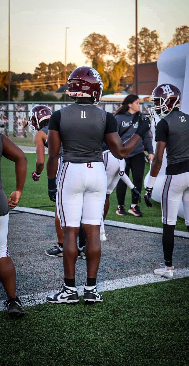 Jadlen giles 6’1 230 Athletic OLB (@jadlennn) on Twitter photo BIG game last friday !!💪🏾
5-tackles
3-tfls
3-pressures
1-sack
hudl.com/v/2QdRjd
<a href="/recruitHLeagles/">Horn Lake FB Recruiting</a> <a href="/HornLakeFB/">Horn Lake Football</a> <a href="/HornTouchdown/">Horn Lake Touchdown Club</a> <a href="/CoachHectorne/">Dustin Hectorne</a>
<a href="/EdParisJr/">Ed Paris</a> <a href="/Grant_Kinser/">Grant Kinser</a> BIG game last friday !!💪🏾
5-tackles
3-tfls
3-pressures
1-sack
hudl.com/v/2QdRjd
<a href="/recruitHLeagles/">Horn Lake FB Recruiting</a> <a href="/HornLakeFB/">Horn Lake Football</a> <a href="/HornTouchdown/">Horn Lake Touchdown Club</a> <a href="/CoachHectorne/">Dustin Hectorne</a>
<a href="/EdParisJr/">Ed Paris</a> <a href="/Grant_Kinser/">Grant Kinser</a>