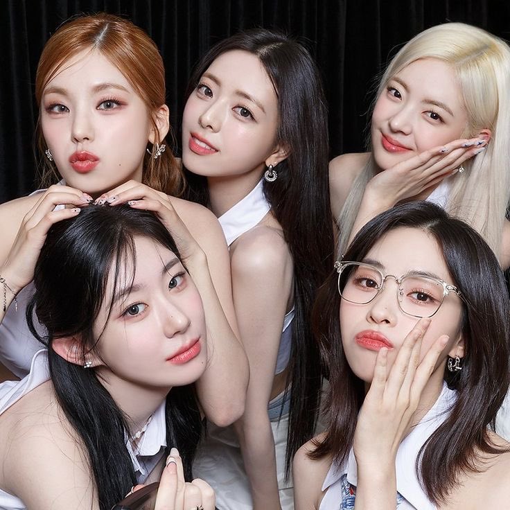 ryubean's tweet photo. midzys let’s do our best and give itzy a trophy for this year’s mama!

1 rt = 1 vote
1 reply = 1 vote

#2024MAMAVOTE  #ITZY https://t.co/EJyi8Uj1XO