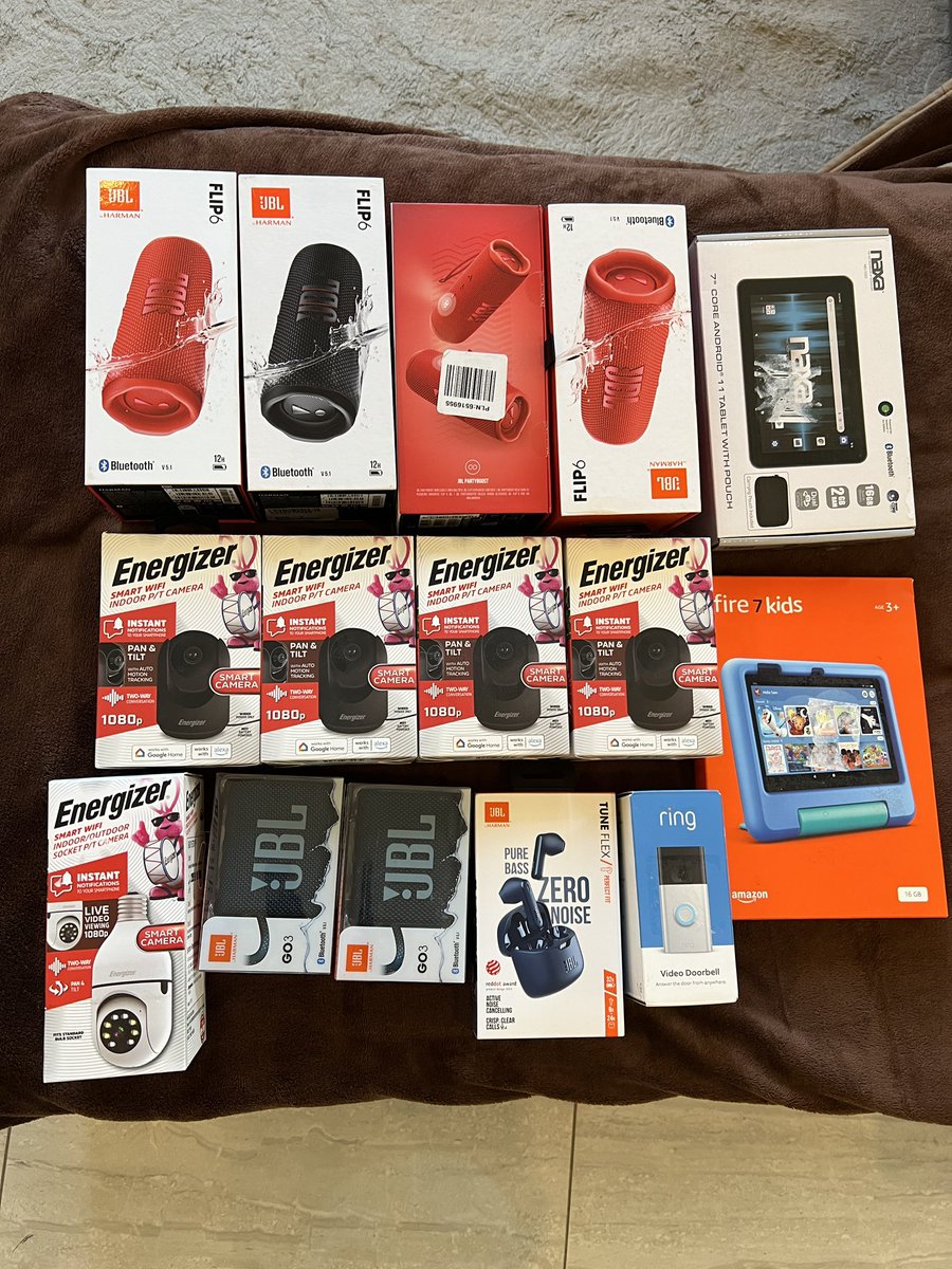 EL_perles's tweet photo. We remain your go-to shop for anything Instax Cameras 🥰
Instax camera + 10 free films = Gh 1,450 🚀 
•
DM us or call 054 061 5676
•
Prices for other items are listed below (next tweet) https://t.co/Ur1JW9zx64