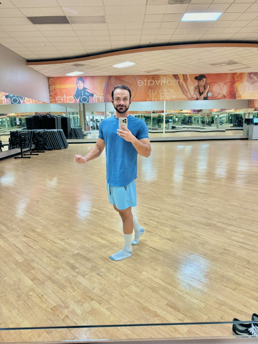AdamAlpaca's tweet photo. Gym Fits of the week last week: https://t.co/11rpe4d7gS