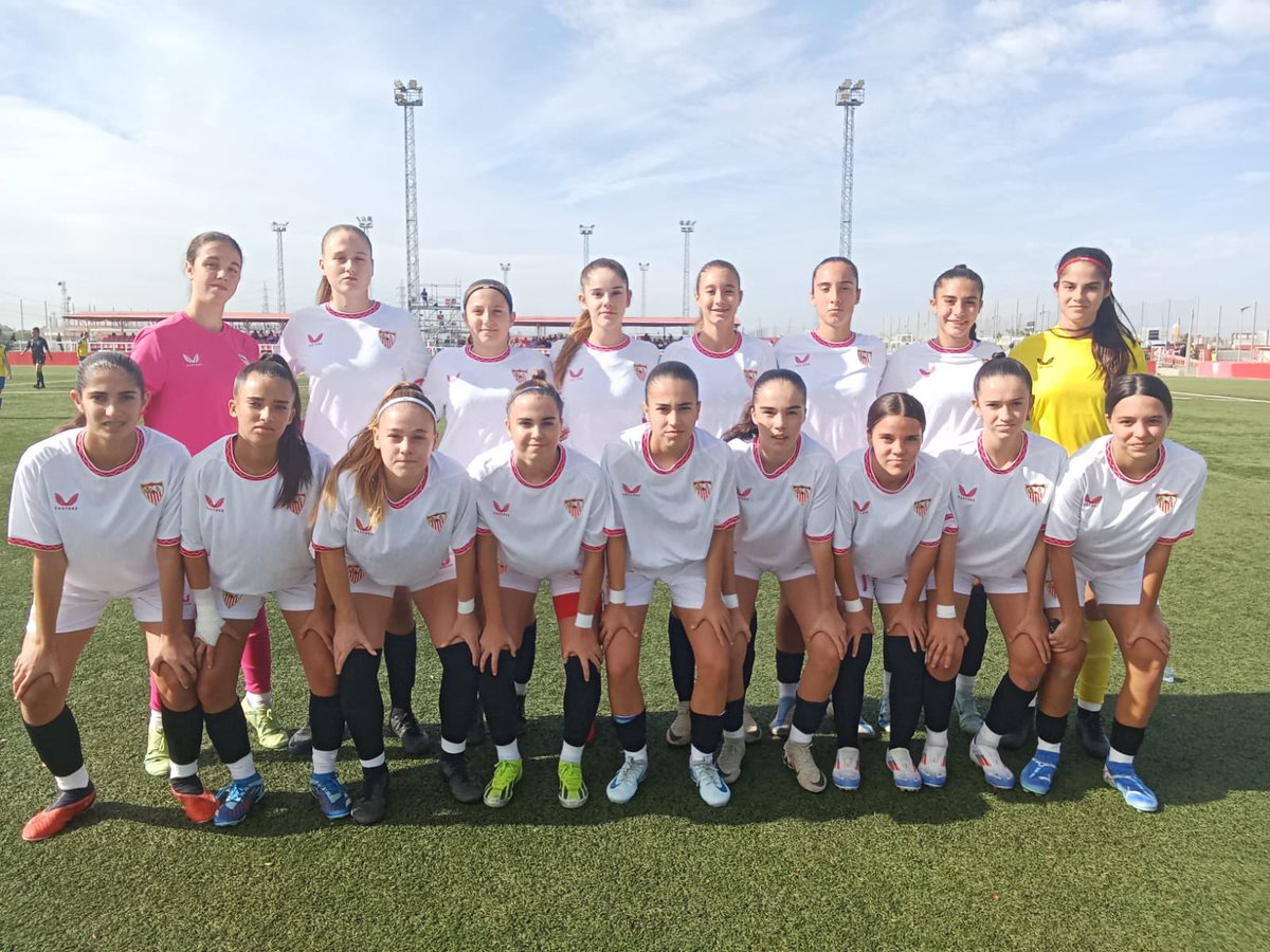 Sevilla FC Femenino (@sevillafc_fem) on Twitter photo CANTERA | Nuevo y solvente triunfo para las cadetes de <a href="/Pinedamister/">Manolo Pineda</a> en otro encuentro de la 1ª Andaluza Femenina Cadete:
#SevillaFCFem Cadete ⚪️🔴 4-0 <a href="/Cadiz_CFFem/">Cádiz CF Femenino</a>
⚽️ Ariadna, Ángela, Sofía y María Pérez. 💪🏻
#CanteraSevillaFC CANTERA | Nuevo y solvente triunfo para las cadetes de <a href="/Pinedamister/">Manolo Pineda</a> en otro encuentro de la 1ª Andaluza Femenina Cadete:
#SevillaFCFem Cadete ⚪️🔴 4-0 <a href="/Cadiz_CFFem/">Cádiz CF Femenino</a>
⚽️ Ariadna, Ángela, Sofía y María Pérez. 💪🏻
#CanteraSevillaFC