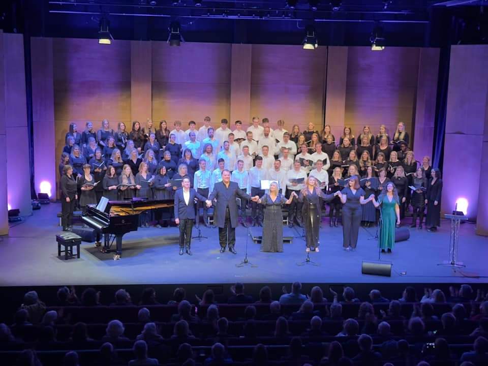 Côr Dre tweet media